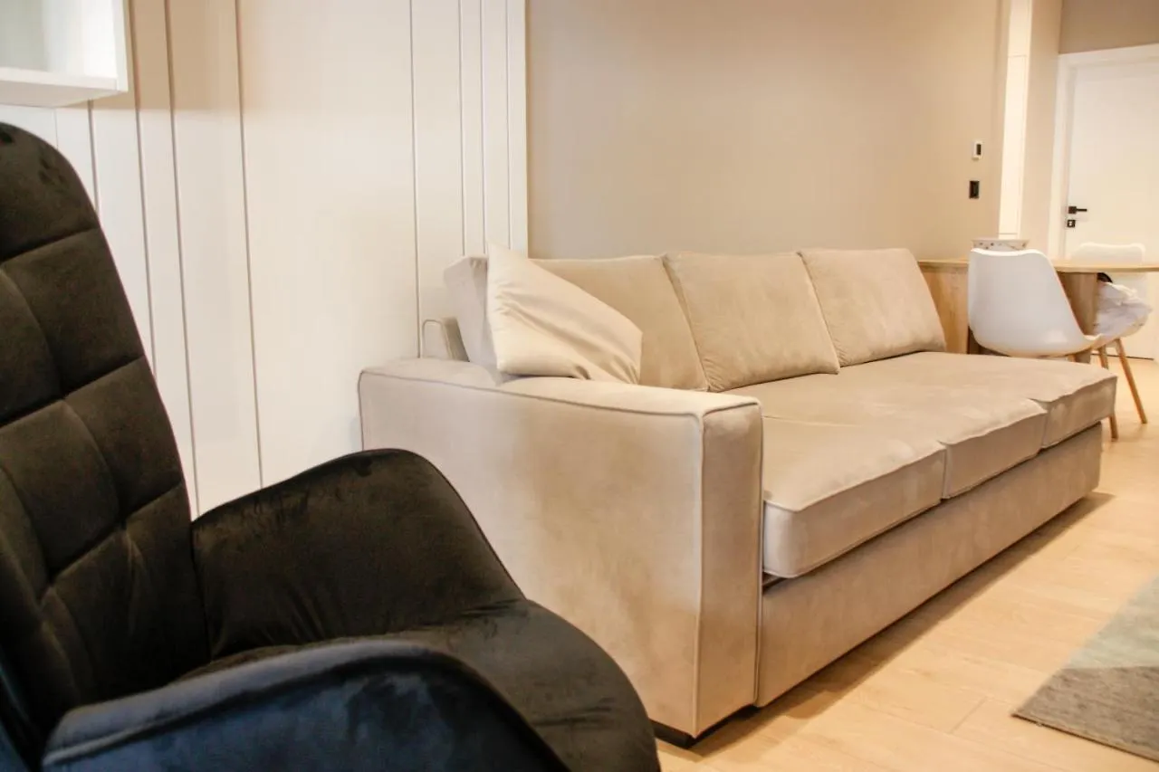 Roza'S Apartment Tirana Center 0*,  알바니아